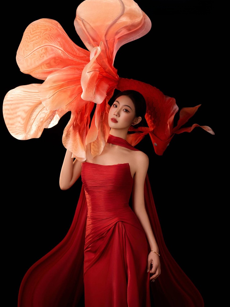Vestido Tradicional Chinês de  - Ethnic Fashion Shoot avaliação e preço