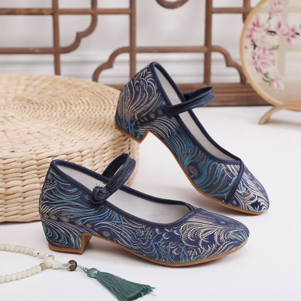 2026 Novo Modelo Feminino Sapa - Ethnic Fabric avaliação e preço